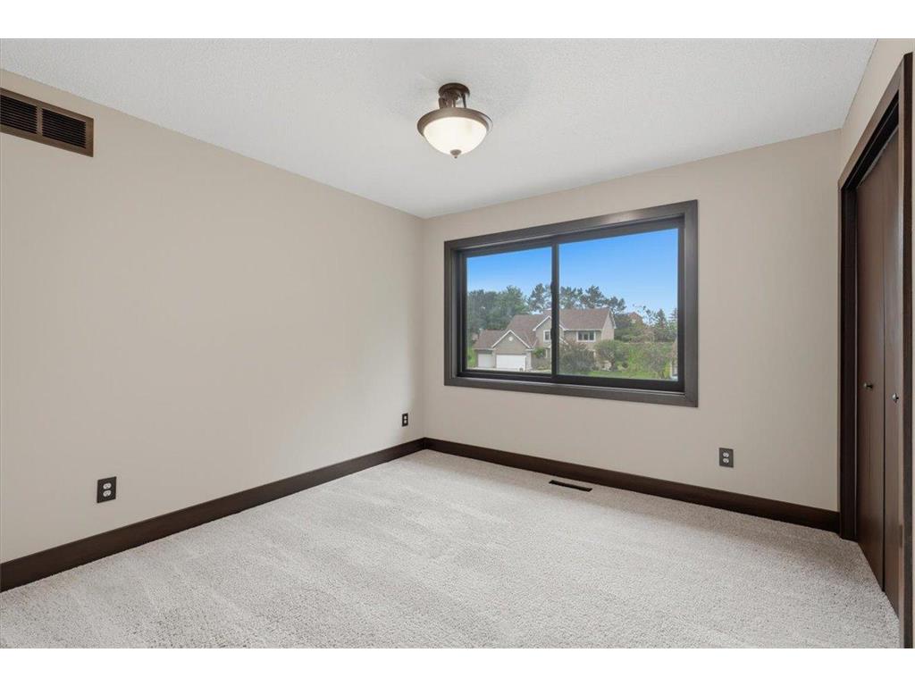 10057 Raleigh Court Woodbury MN 55129 7082194 image28