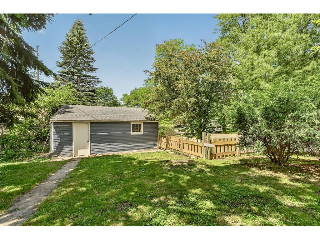 1006 10th Street NE Rochester MN 55906 7080946 image3