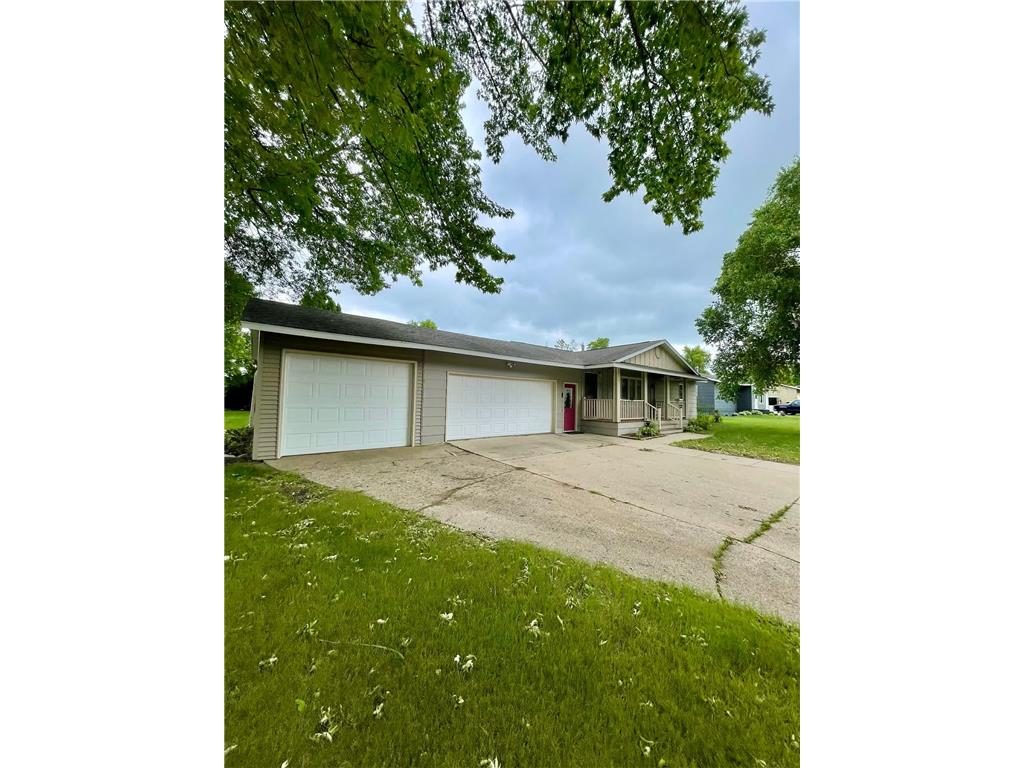 1006 10th Street SW Wadena MN 56482 7094885 image1
