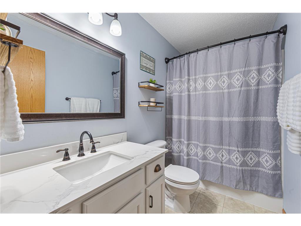1006 24th Avenue NW Austin MN 55912 7104939 image17