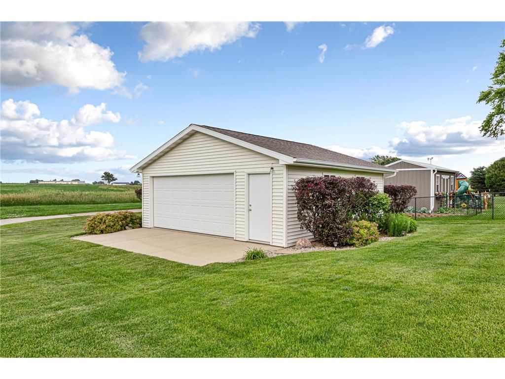 1006 24th Avenue NW Austin MN 55912 7104939 image43