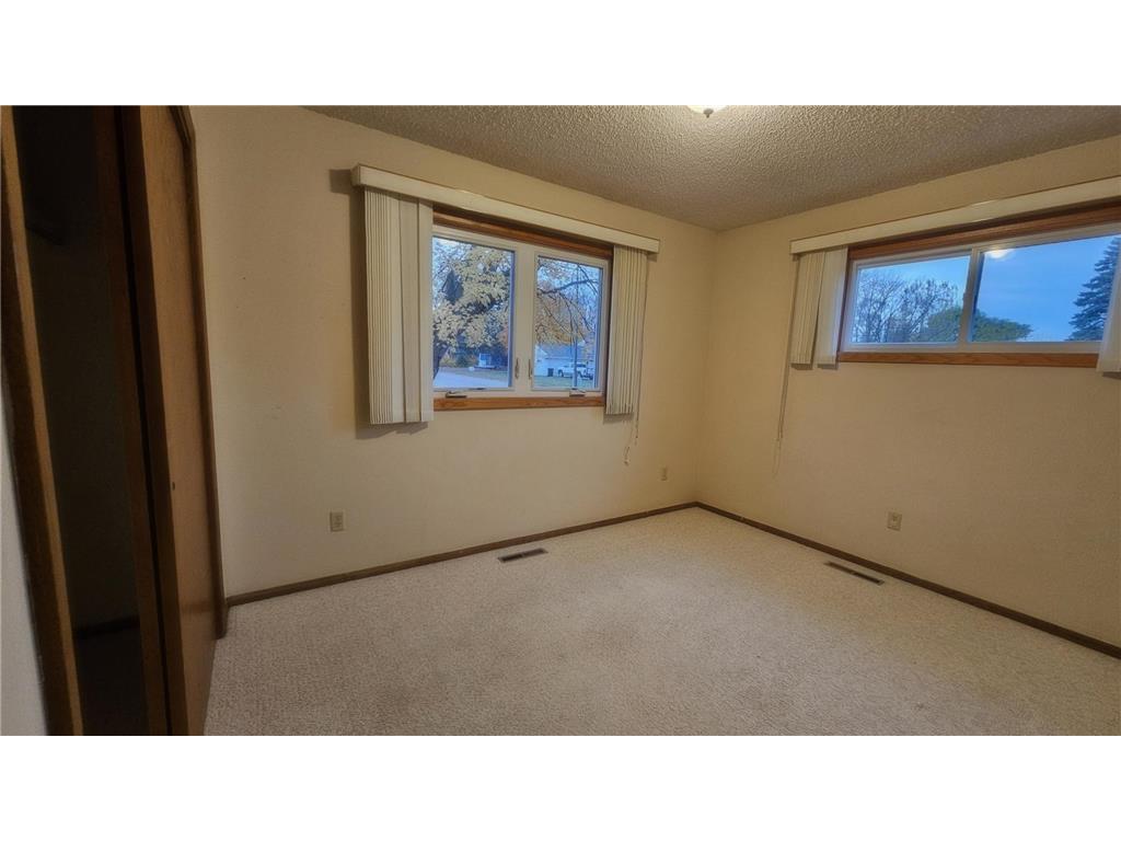 1006 6th Avenue N Wheaton MN 56296 6812279 image26