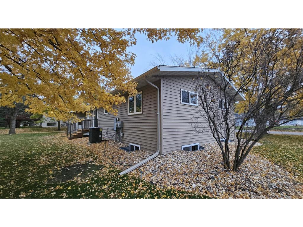 1006 6th Avenue N Wheaton MN 56296 6812279 image3