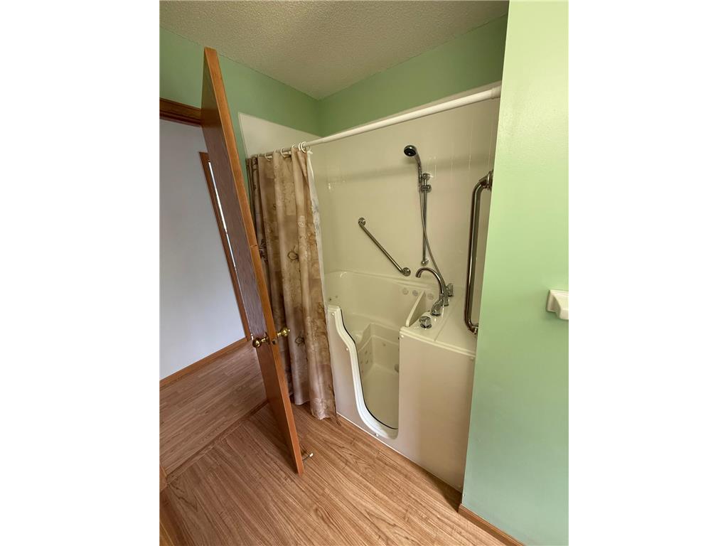1006 8th Street S Waite Park MN 56387 7068701 image16