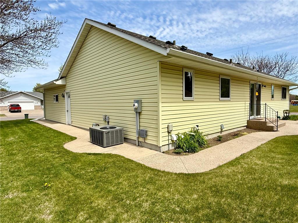 1006 8th Street S Waite Park MN 56387 7068701 image36