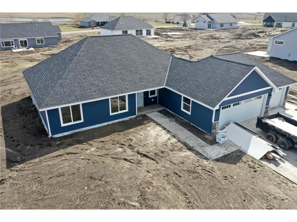 1006 City Heights Drive SE Willmar MN 56201 6268004 image1