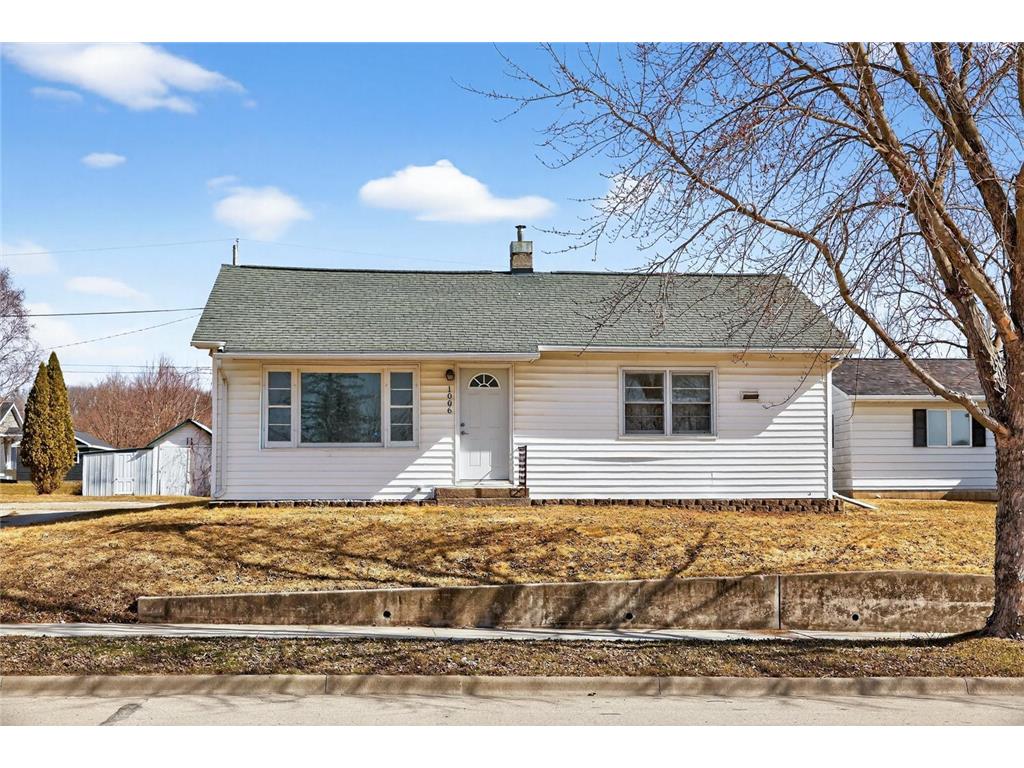 1006 Main Street S Chatfield MN 55923 7009202 image1