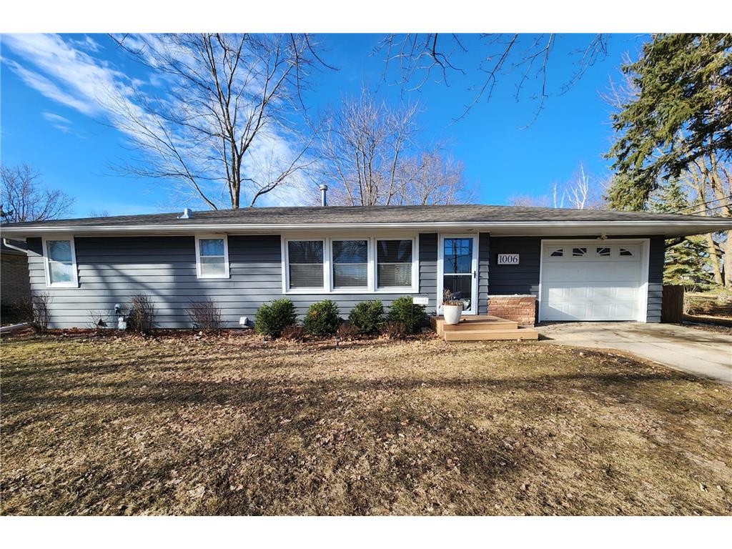 1006 Maplehill Drive Albert Lea MN 56007 7022067 image1