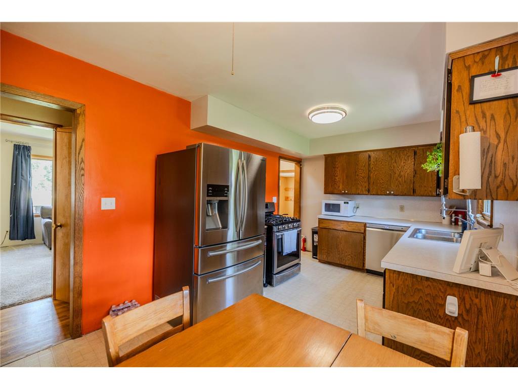 1006 Poughkeepsie Avenue Morris MN 56267 7096159 image17