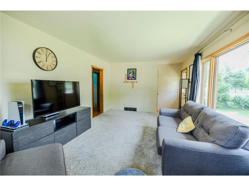 1006 Poughkeepsie Avenue Morris MN 56267 7096159 image31