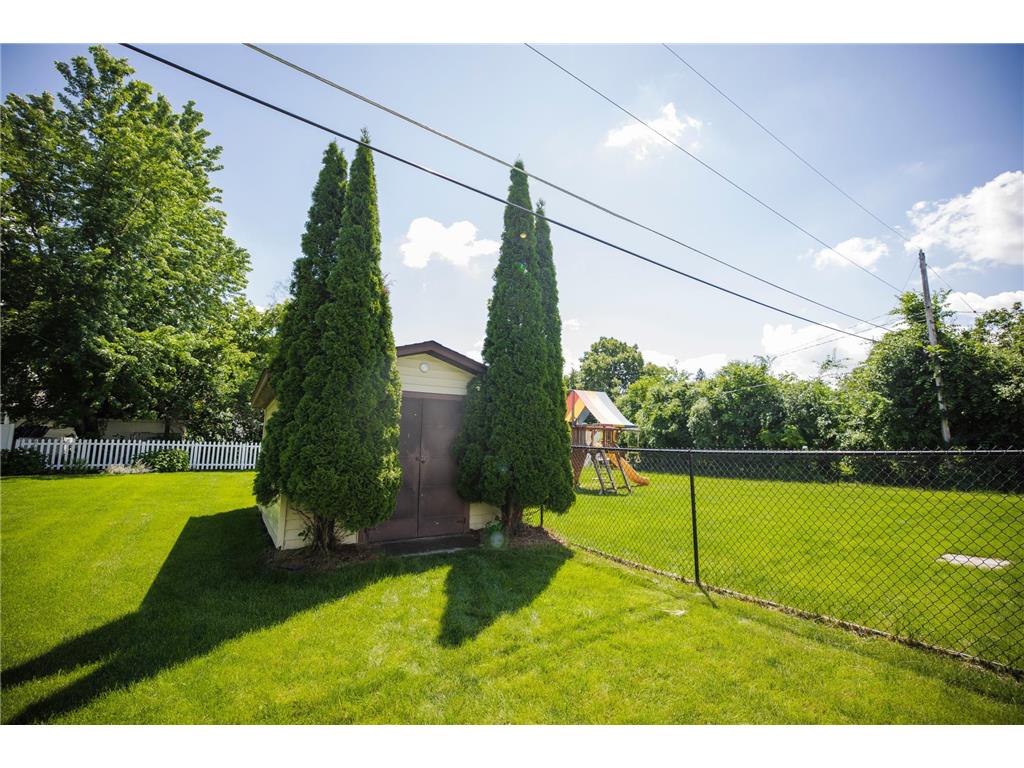 1006 Poughkeepsie Avenue Morris MN 56267 7096159 image4