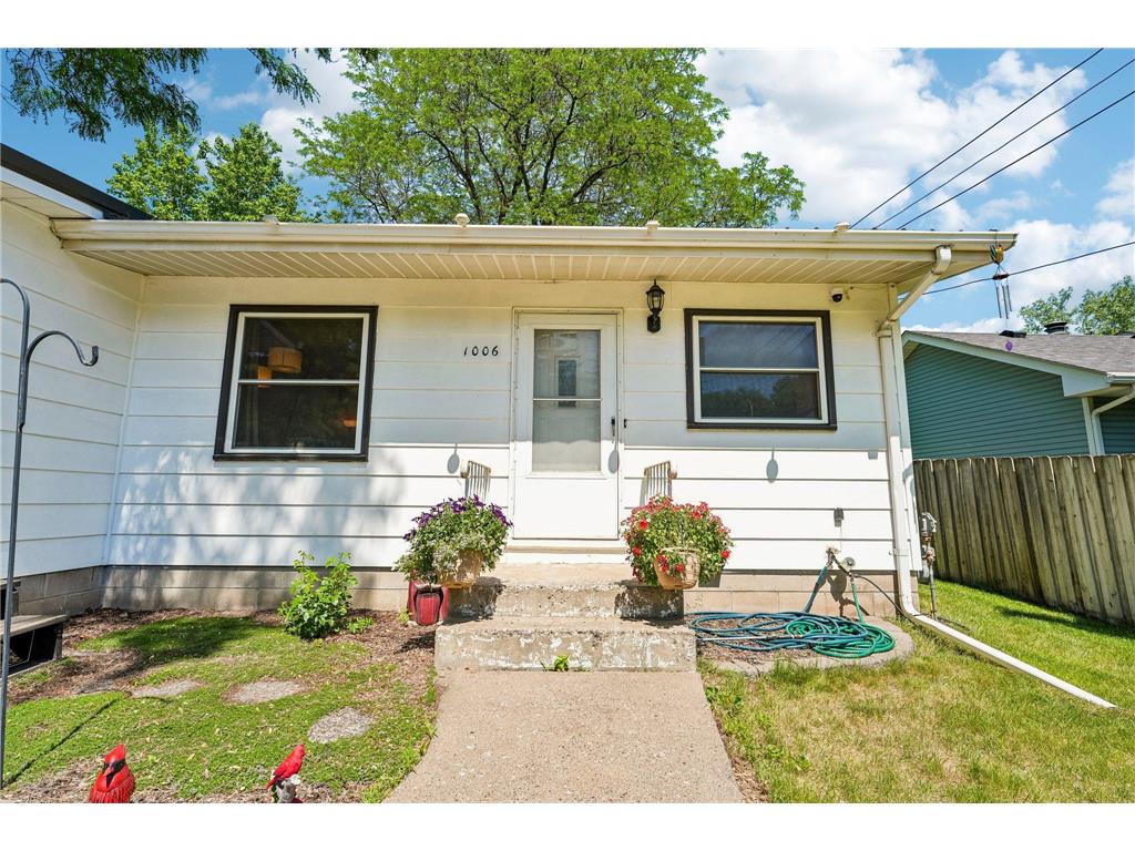 1006 Summit Avenue South Saint Paul MN 55075 7071544 image1