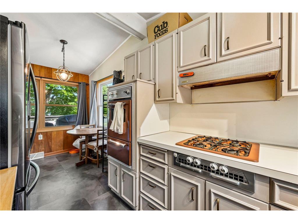 1006 Summit Avenue South Saint Paul MN 55075 7071544 image17