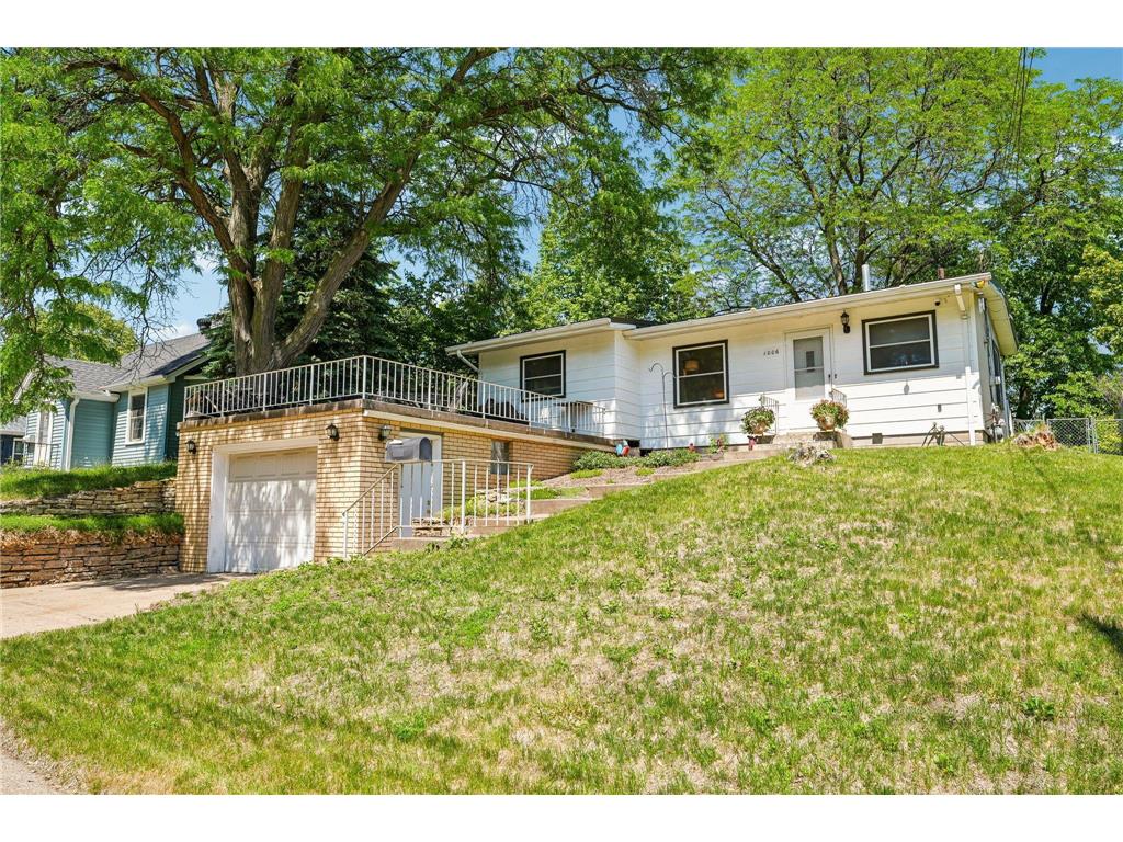 1006 Summit Avenue South Saint Paul MN 55075 7071544 image2