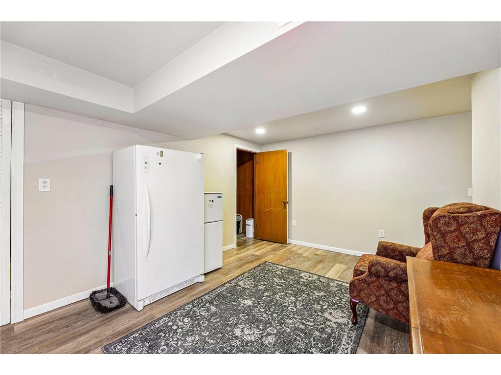 1006 Summit Avenue South Saint Paul MN 55075 7071544 image22