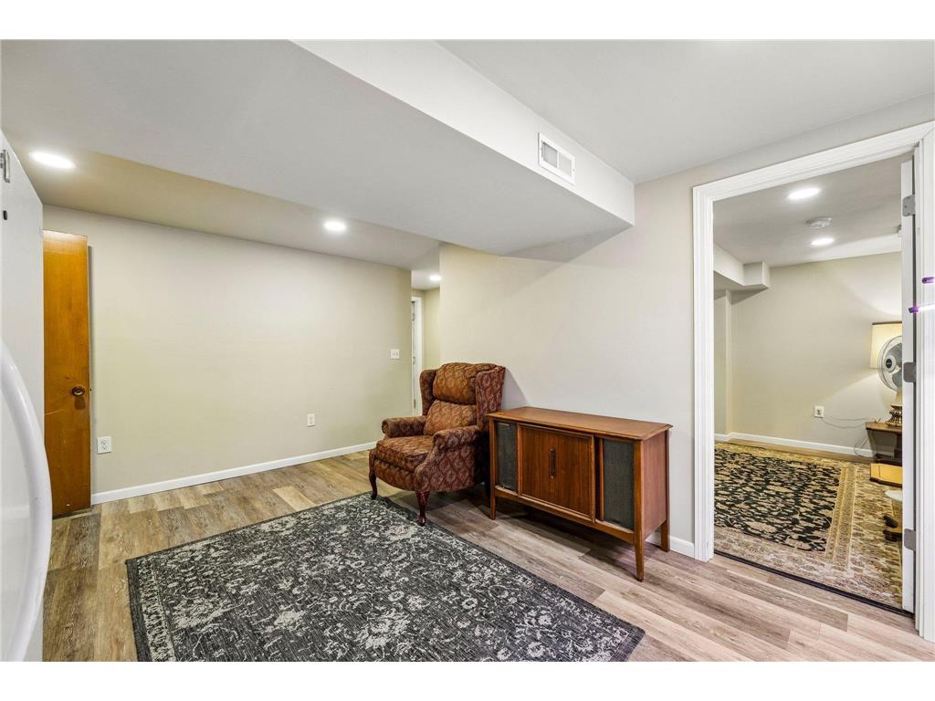 1006 Summit Avenue South Saint Paul MN 55075 7071544 image23