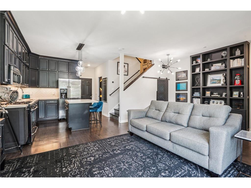 1006 Van White Memorial Boulevard Minneapolis MN 55411 6823227 image1