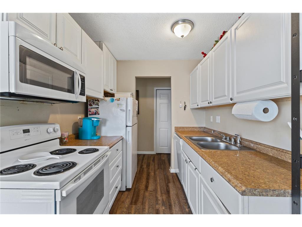 1007 11th Avenue S #8 Hopkins MN 55343 7045665 image6