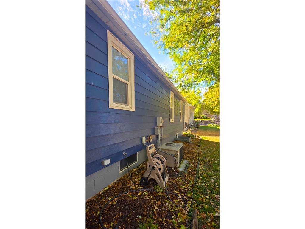 1007 2nd Avenue S Saint James MN 56081 6802435 image4