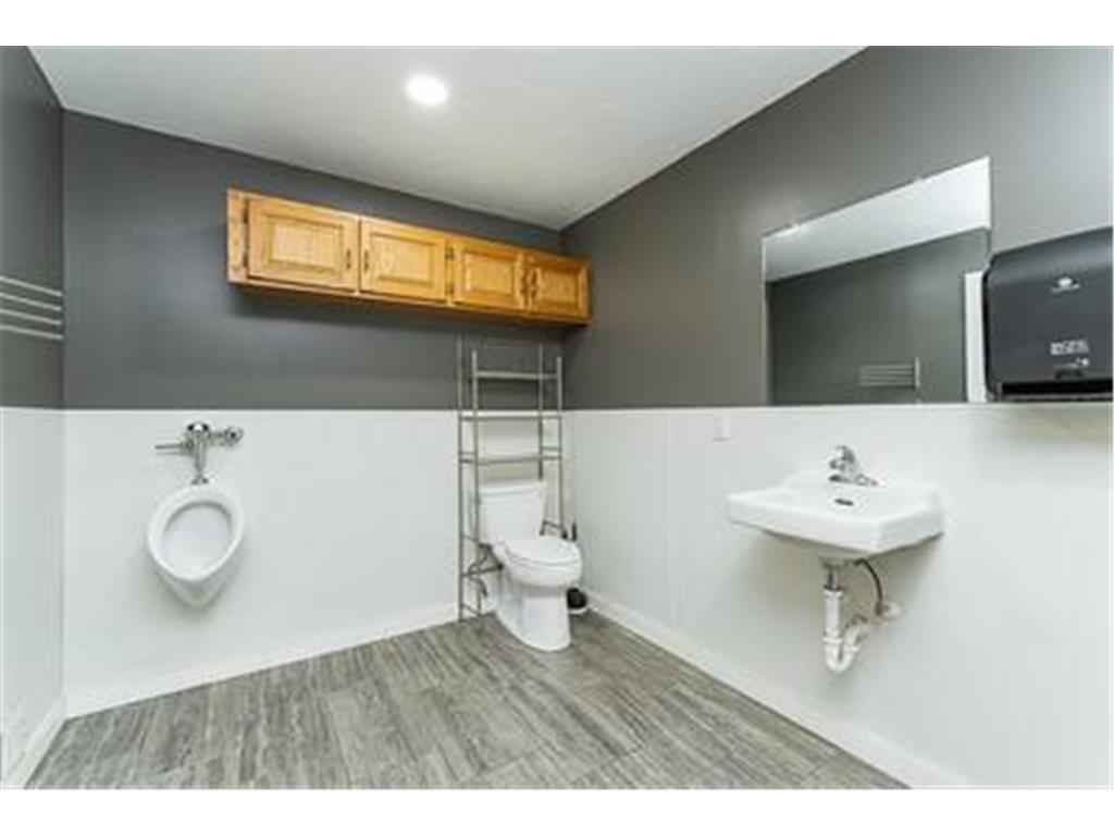 1007 3rd Avenue NE Austin MN 55912 6770026 image3