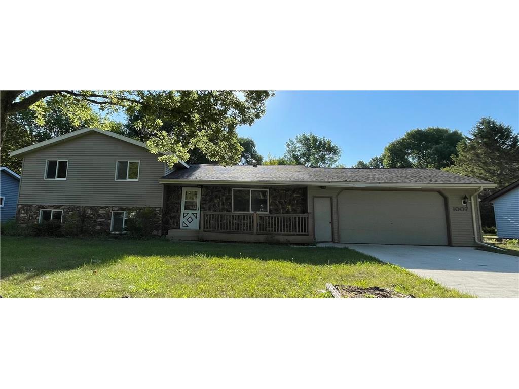 1007 Columbine Drive Marshall MN 56258 6404346 image1