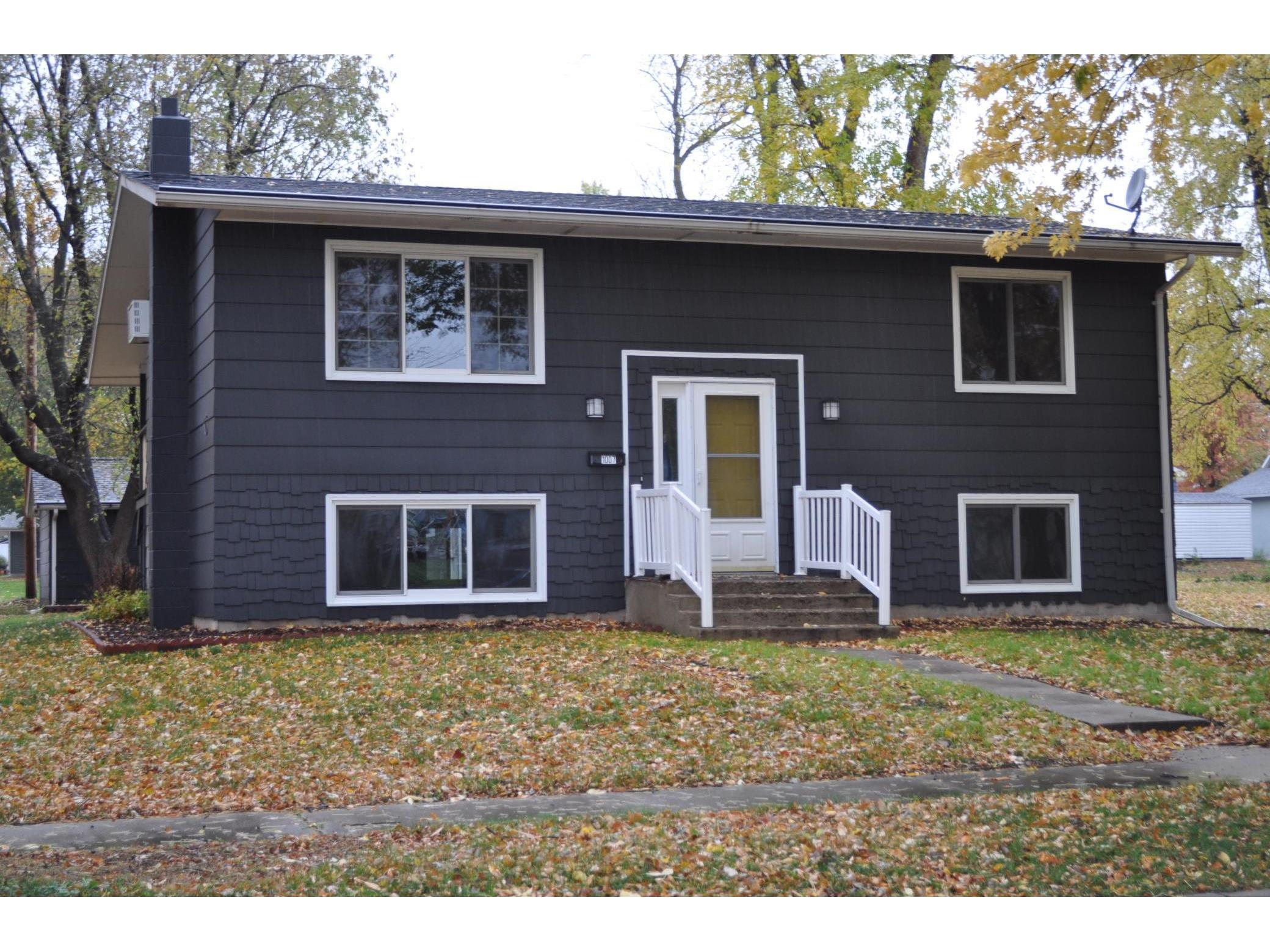 1007 N 6th Street, Montevideo, MN 56265 MLS 6122871 Edina Realty