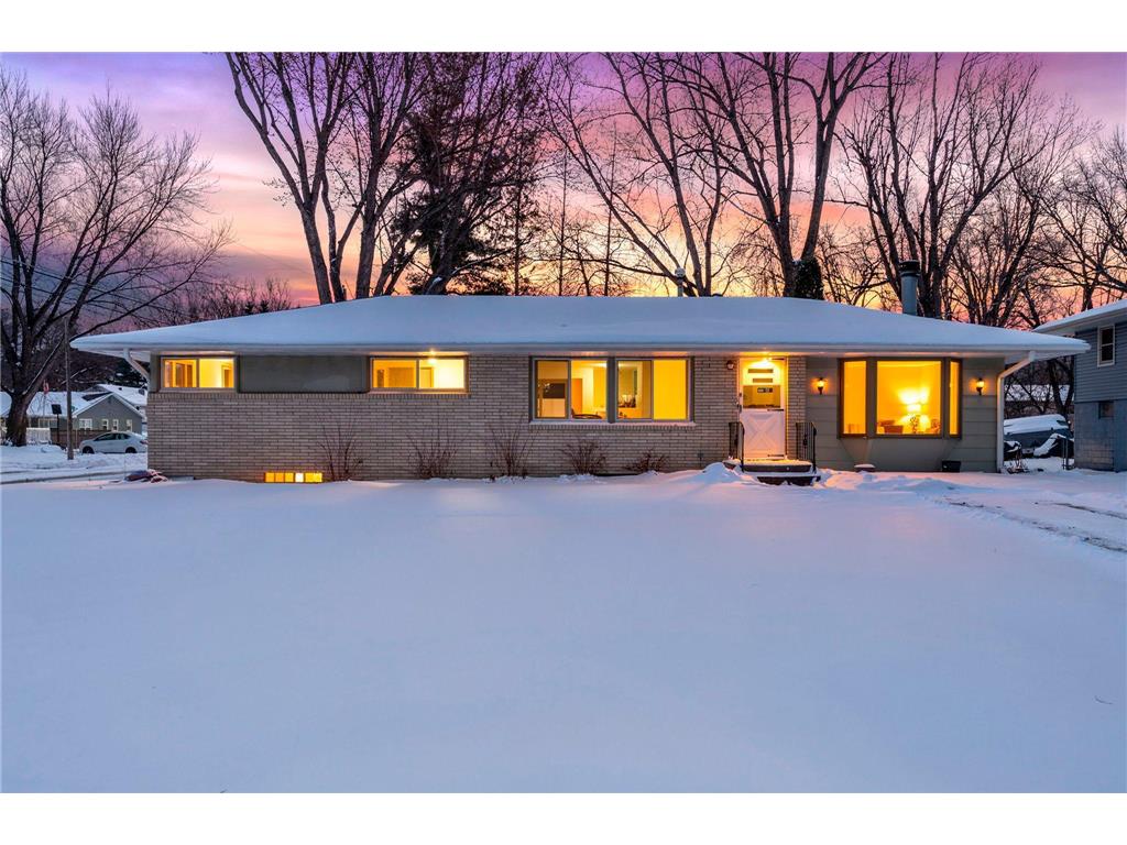 1007 S Shore Drive Forest Lake MN 55025 7027004 image1
