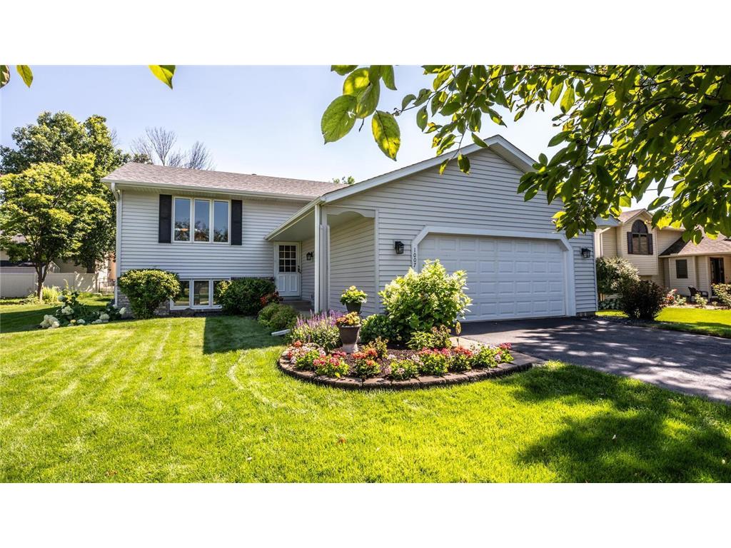 1007 Savannah Road Eagan MN 55123 6735908 image1