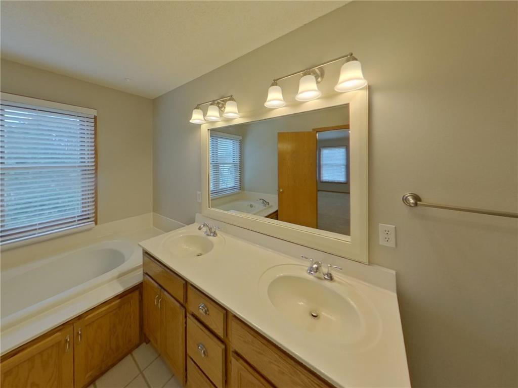 10071 Raleigh Court Woodbury MN 55129 6815859 image9