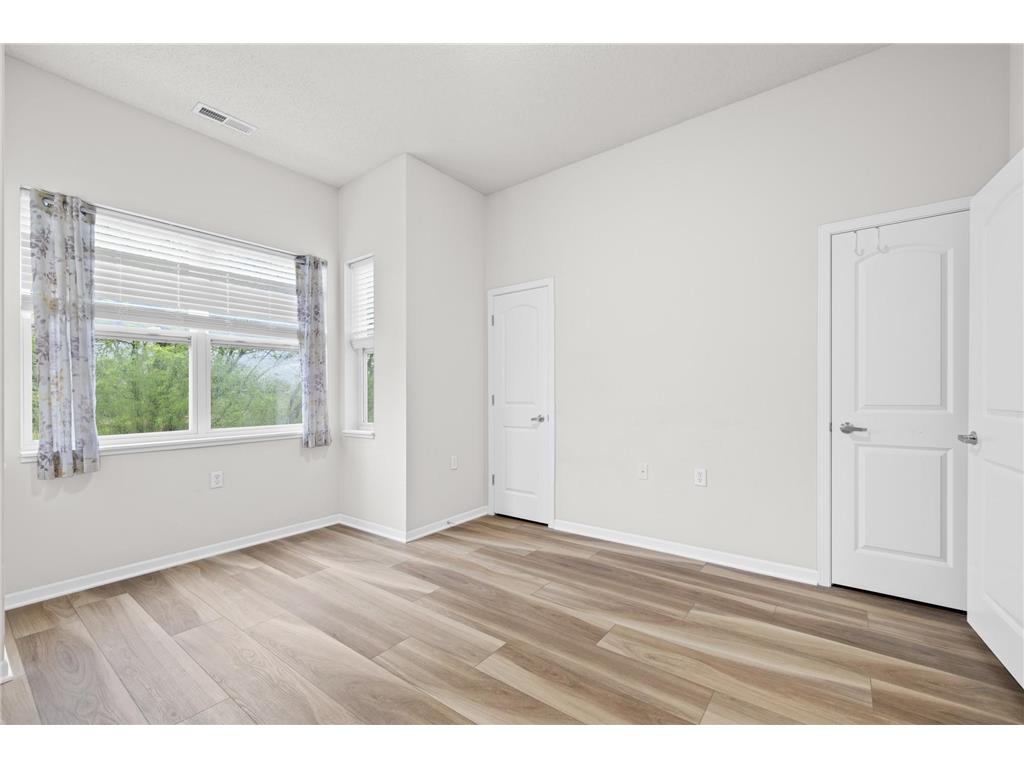 10075 City Walk Drive #104 Woodbury MN 55129 7027327 image11