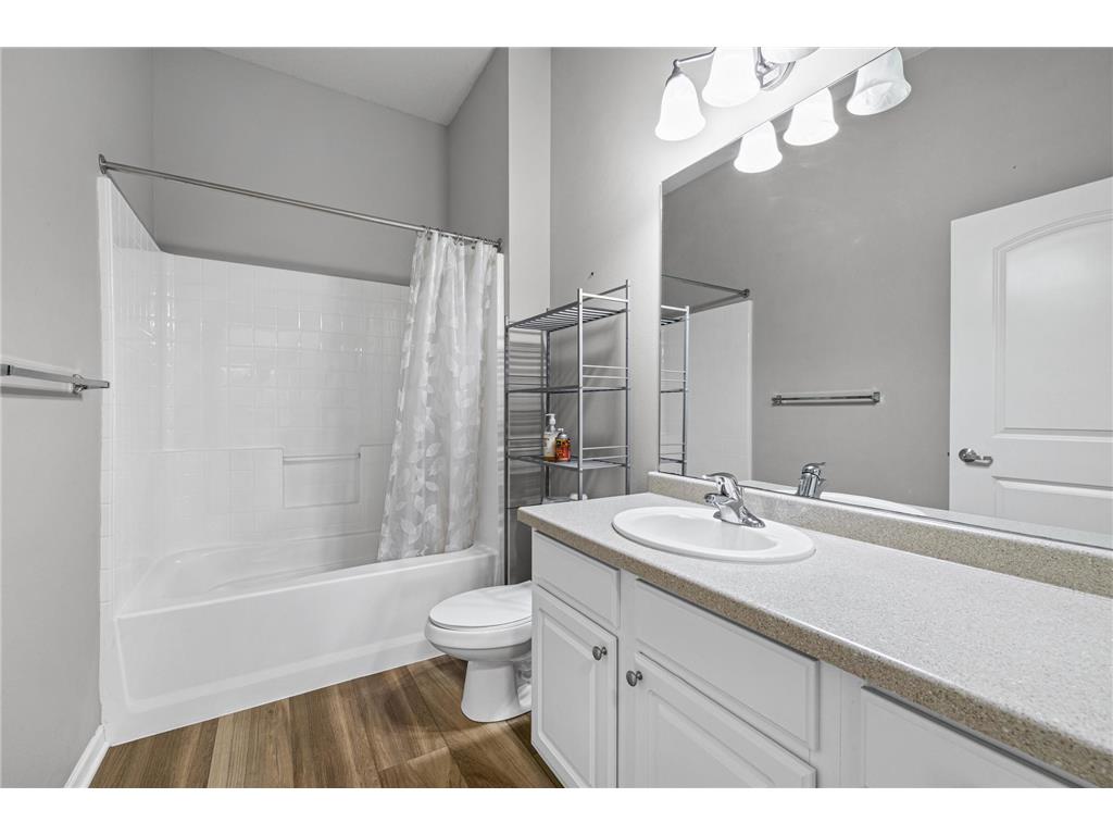 10075 City Walk Drive #104 Woodbury MN 55129 7027327 image12