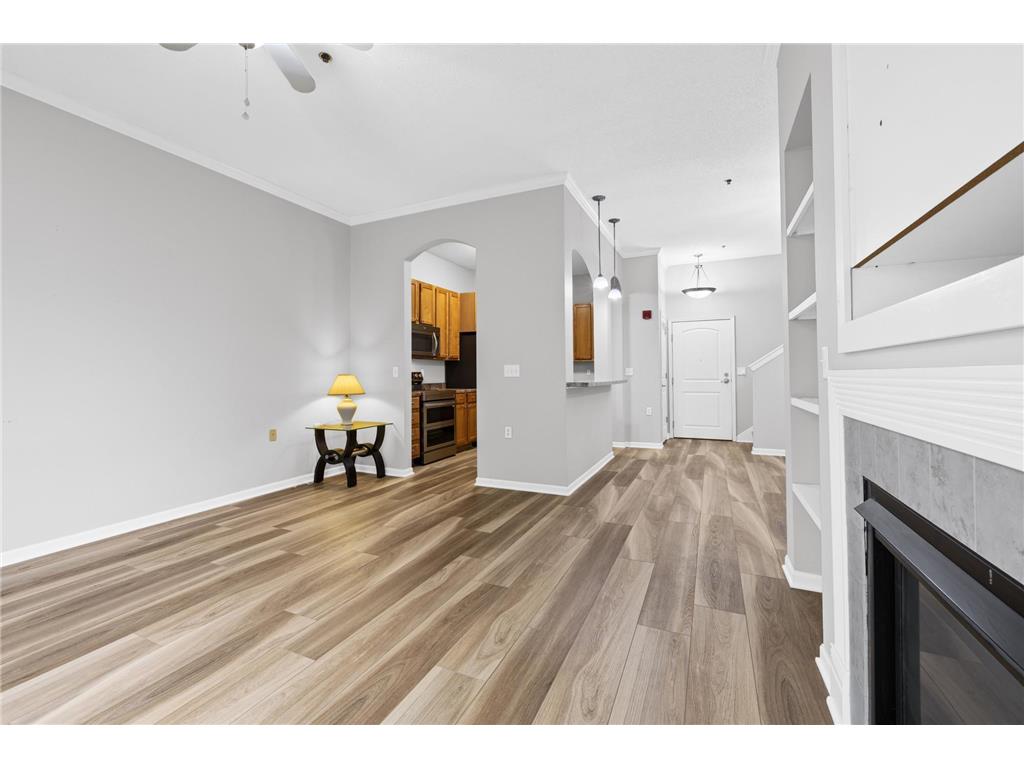 10075 City Walk Drive #104 Woodbury MN 55129 7027327 image3