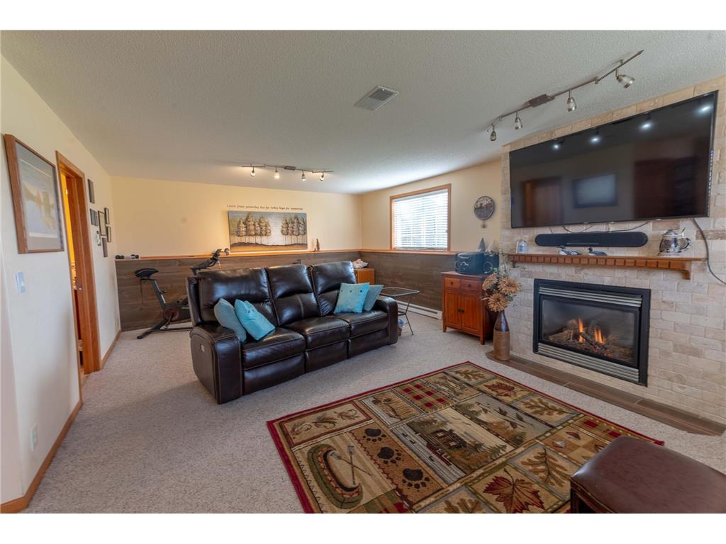 1008 12th Drive NW Perham MN 56573 7069112 image25