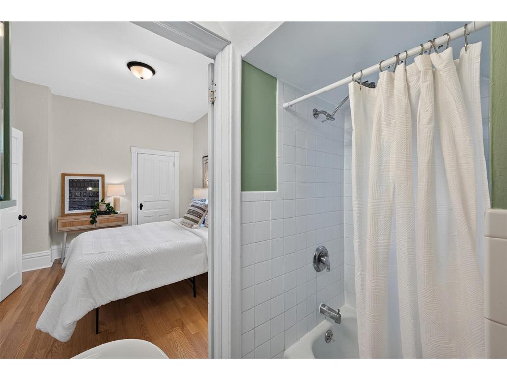 1008 Cook Avenue E Saint Paul MN 55106 7064961 image20