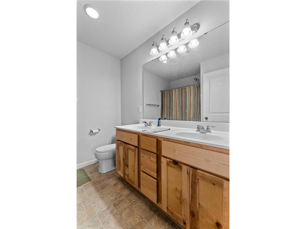 1008 Mulberry Avenue NE Montgomery MN 56069 7092515 image27