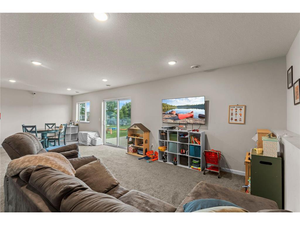 1008 Mulberry Avenue NE Montgomery MN 56069 7092515 image33