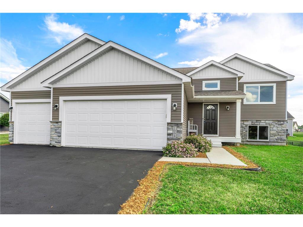 1008 Mulberry Avenue NE Montgomery MN 56069 7092515 image9