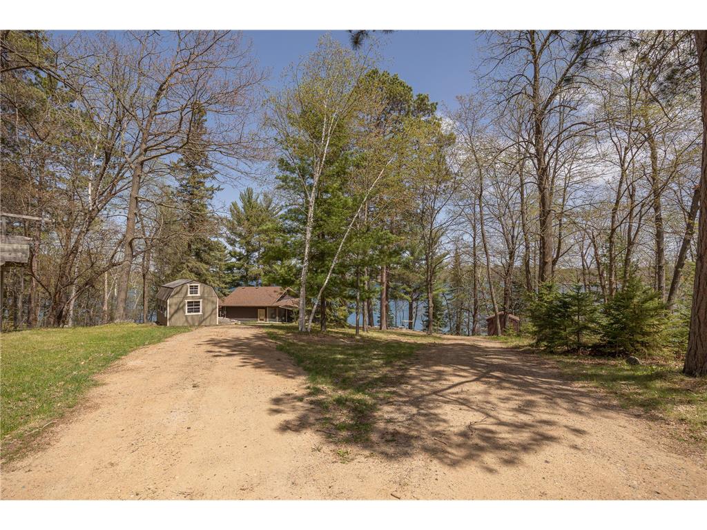 1008 Northern Hawk Drive NW Hackensack MN 56452 - Woman 7075244 image4