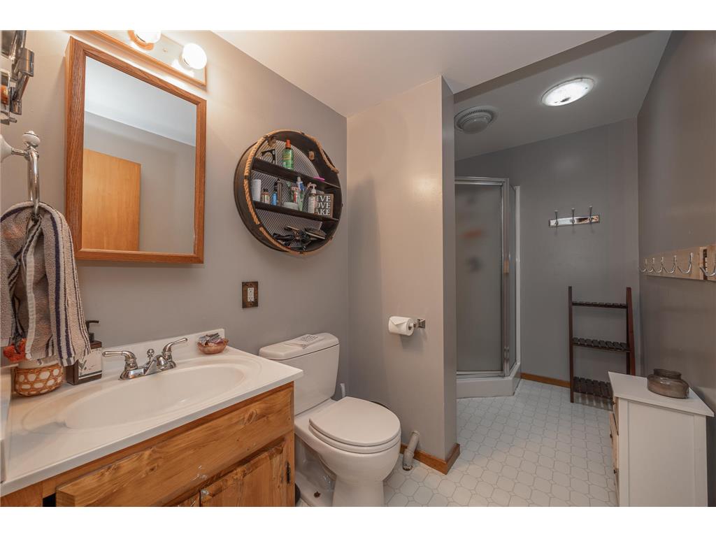 1008 Northern Hawk Drive NW Hackensack MN 56452 - Woman 7075244 image52