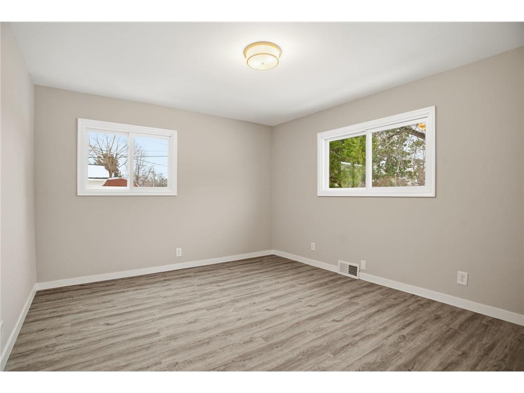 1008 W 89th Street Bloomington MN 55420 7001429 image10