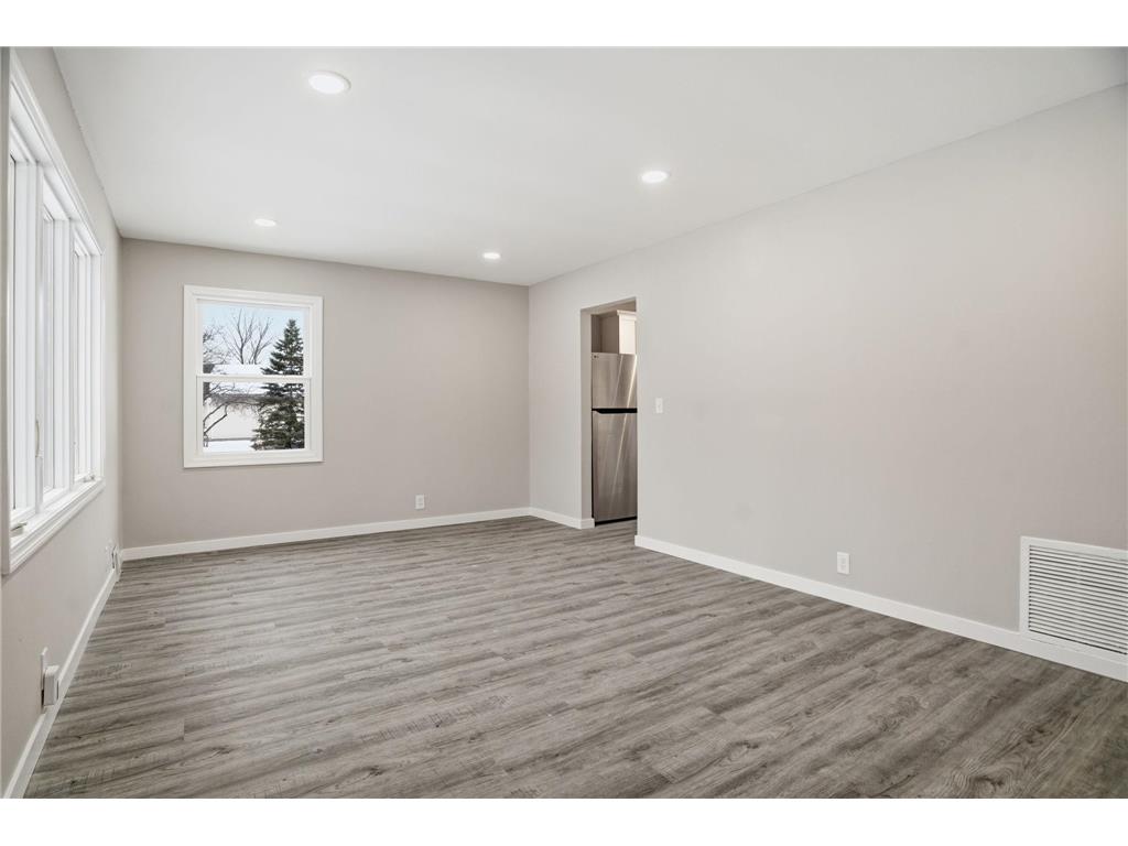 1008 W 89th Street Bloomington MN 55420 7001429 image12