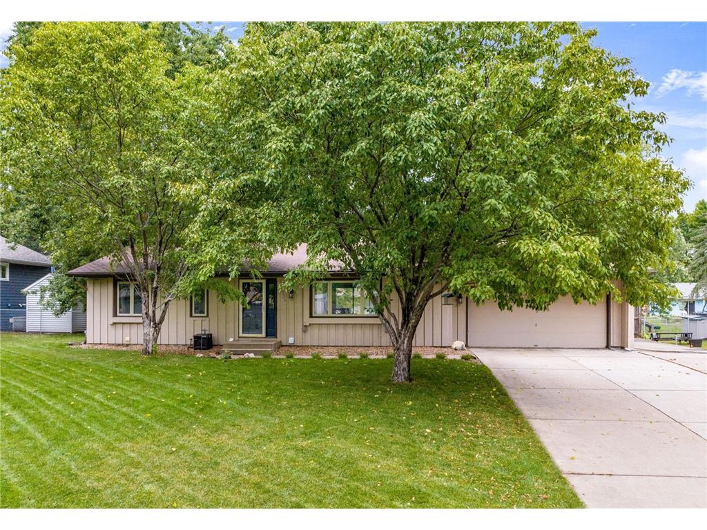 10080 103rd Place N Maple Grove MN 55369 6432011 image1