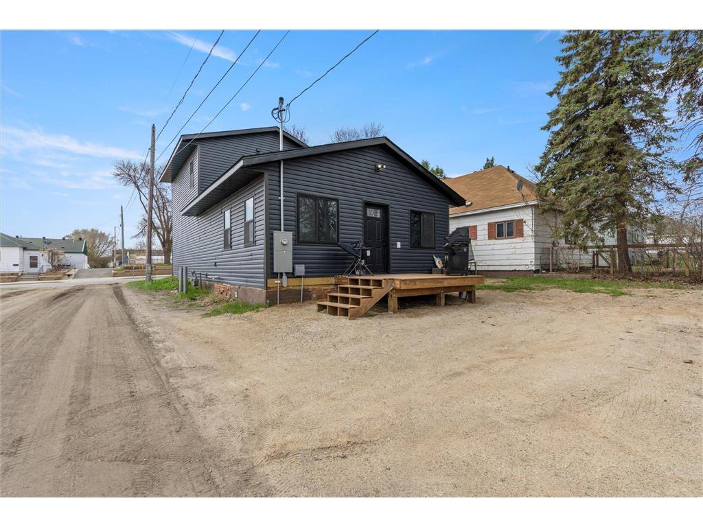 1009 2nd Avenue NE Staples MN 56479 7065118 image24