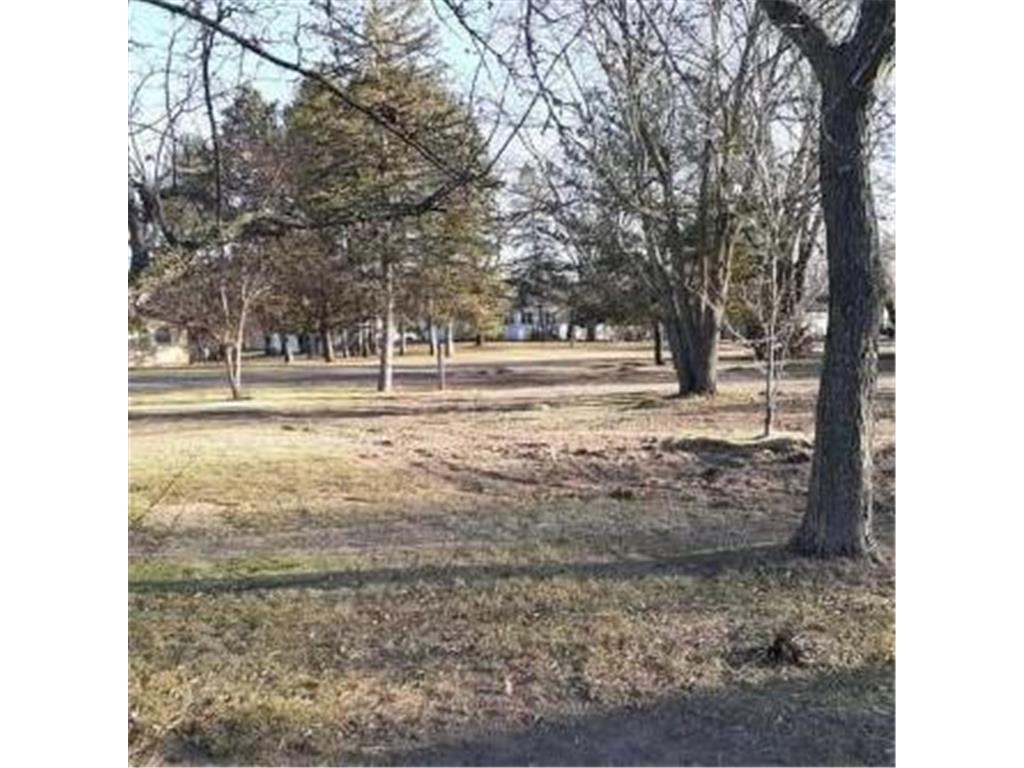 1009 8th Avenue N Princeton MN 55371 6330013 image1