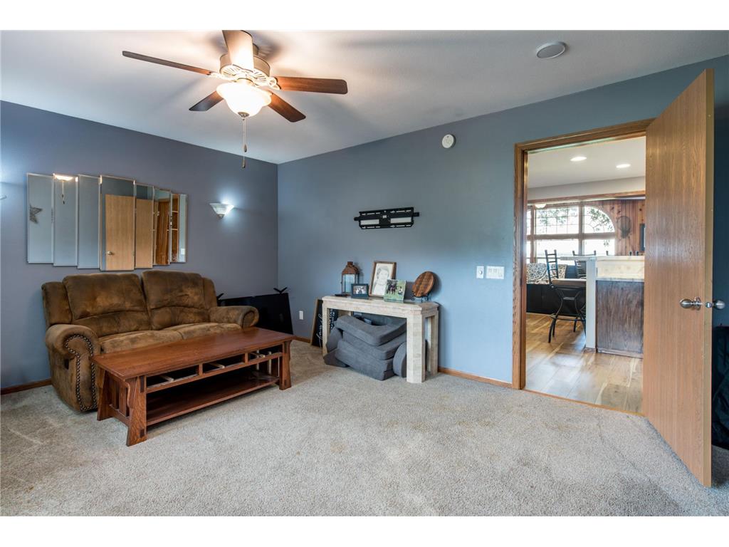 1009 County Road 10 NE Osakis MN 56360 - Osakis 7102057 image17