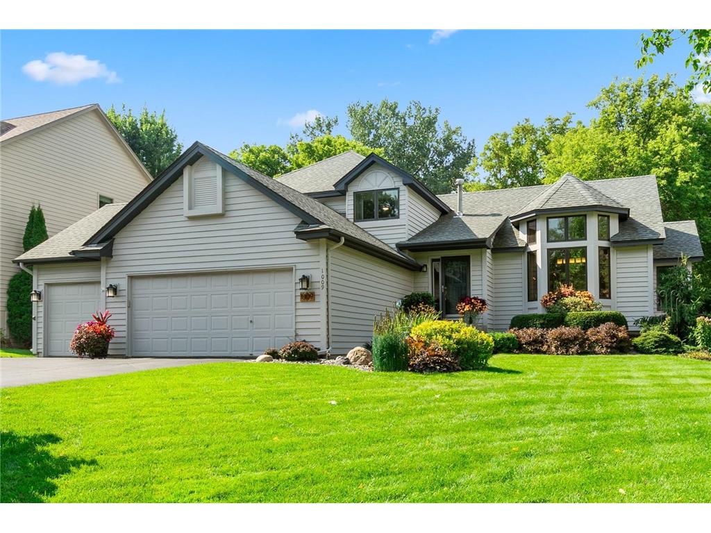 1009 Crystal Lake Road W Burnsville MN 55306 6596432 image1
