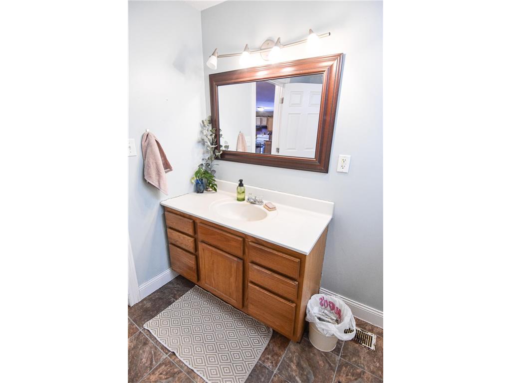 1009 Dewey Avenue N Thief River Falls MN 56701 7009556 image17