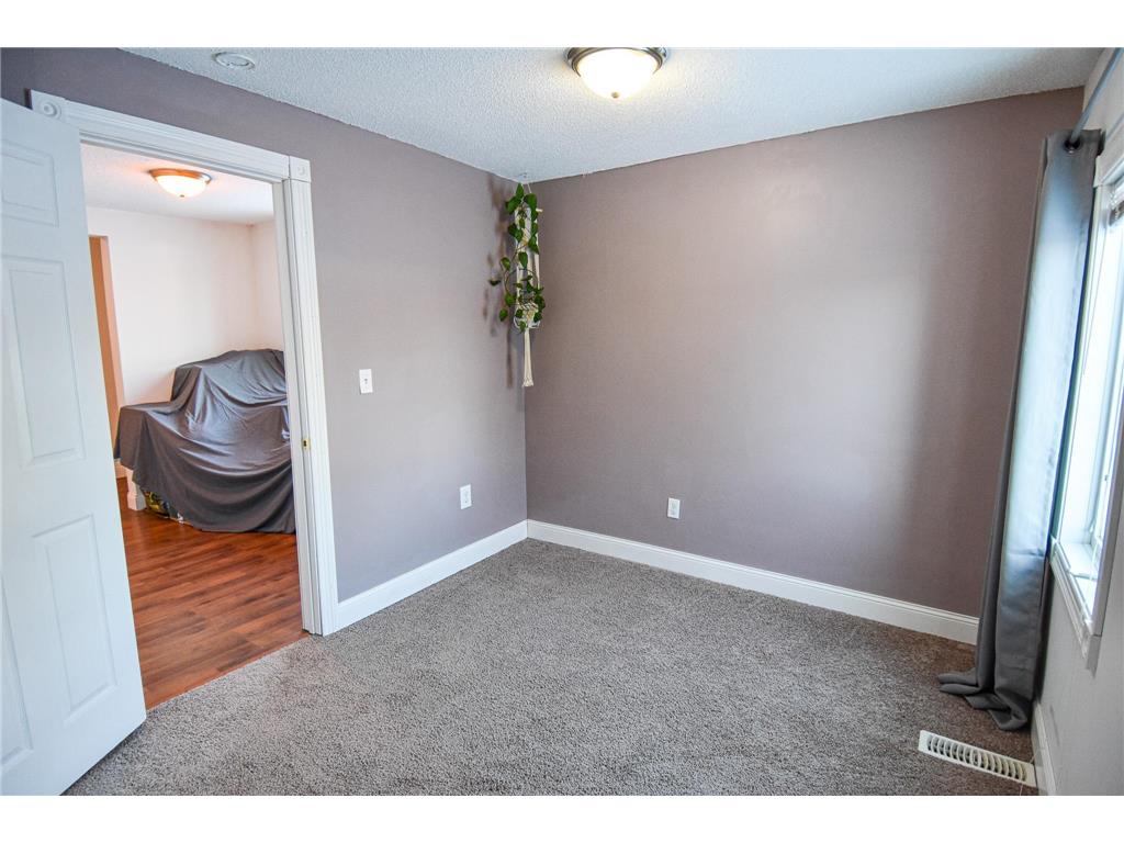 1009 Dewey Avenue N Thief River Falls MN 56701 7009556 image24