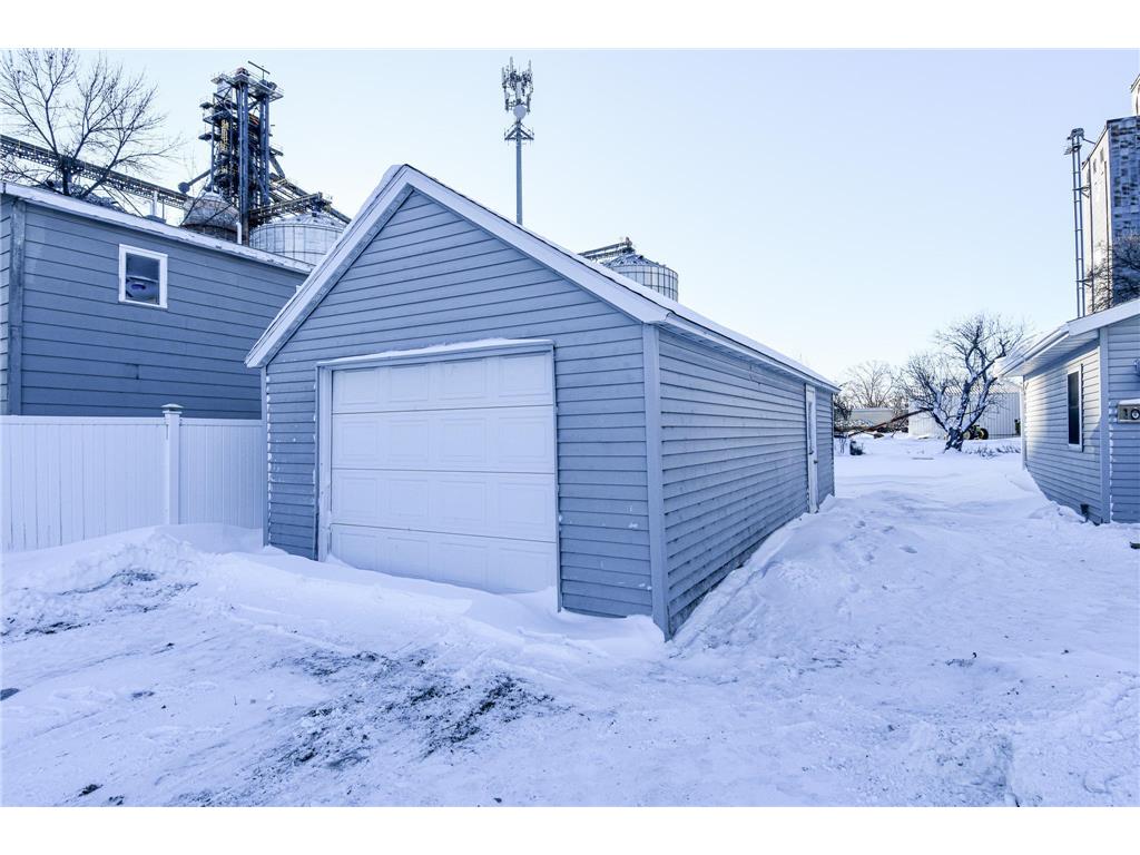 1009 Dewey Avenue N Thief River Falls MN 56701 7009556 image29