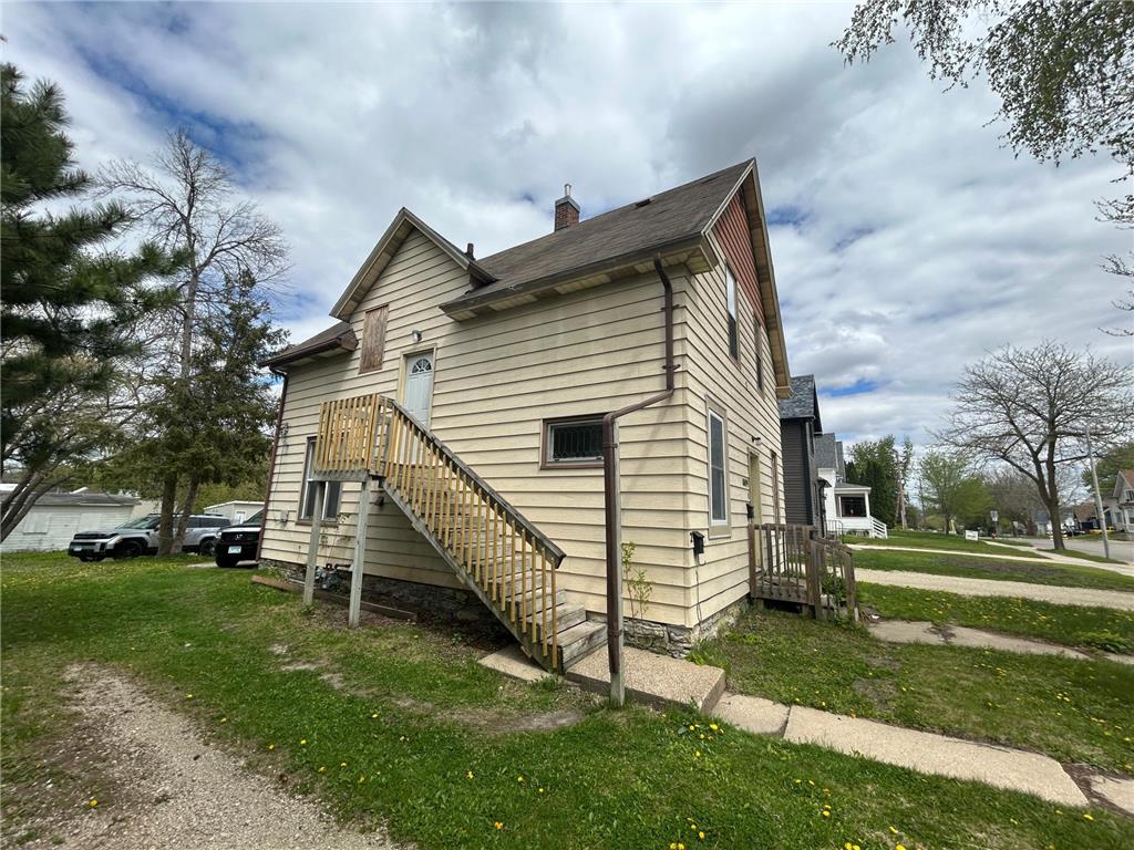 1009 E Center Street Rochester MN 55904 7014543 image3